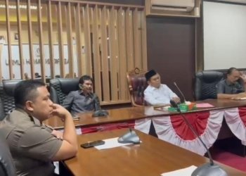 DPRD Tanah Bumbu dan DLH Sepakati Solusi Atasi Bau Sampah di Desa Batuah
