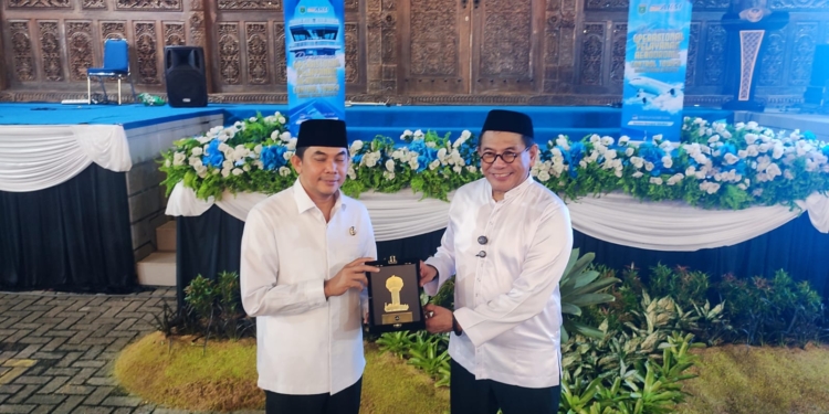 Bupati Tanah Bumbu Andi Rudi Latif Syukuran Terbitnya Sertifikat CASR 172 Bandara Internasional Bersujud