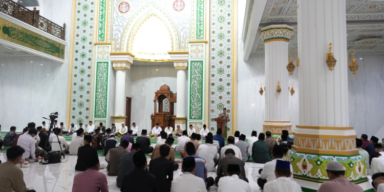 Buka Puasa Bersama, Rektor Ajak Keluarga Besar UIN Bangun Kebersamaan dengan Semangat Ber-ISI
