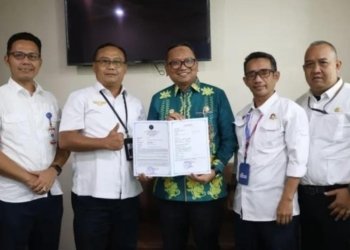 Siap Operasikan Warukin, Bupati Tabalong Terima Sertifikat Bandar Udara dari Kemenhub RI