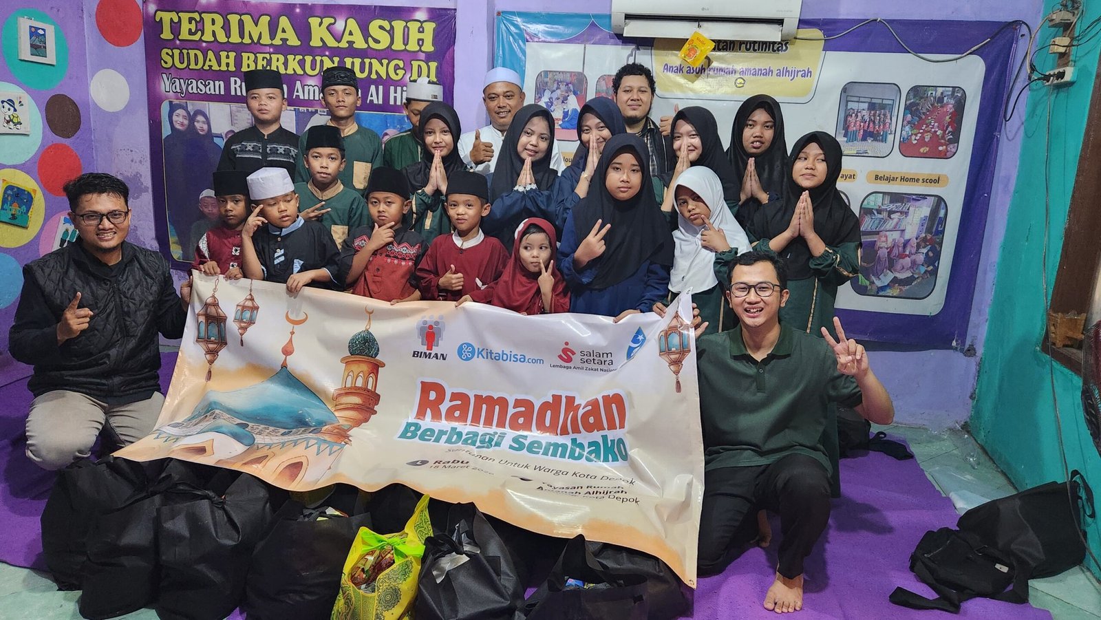 Kolaborasi BIMAN Foundation dan HIMMPAS UI Hadirkan Kebahagiaan Ramadan, Puluhan Warga Cilodong Terima Bantuan Sembako