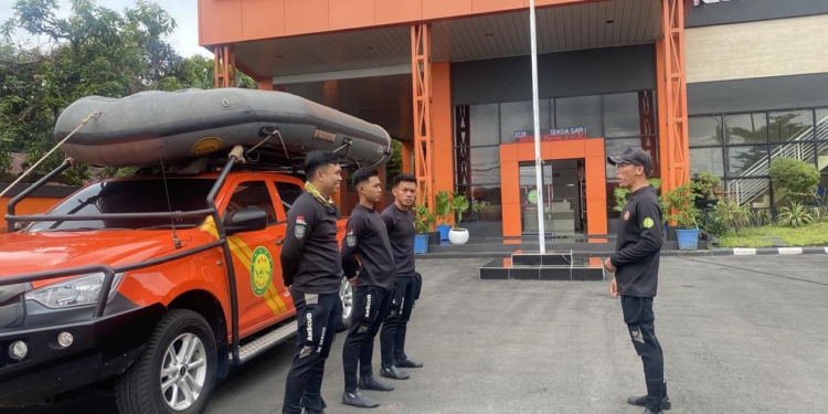 Kansar Banjarmasin Kerahkan Tim Rescue Cari Remaja yang Tenggelam di Sungai Barito