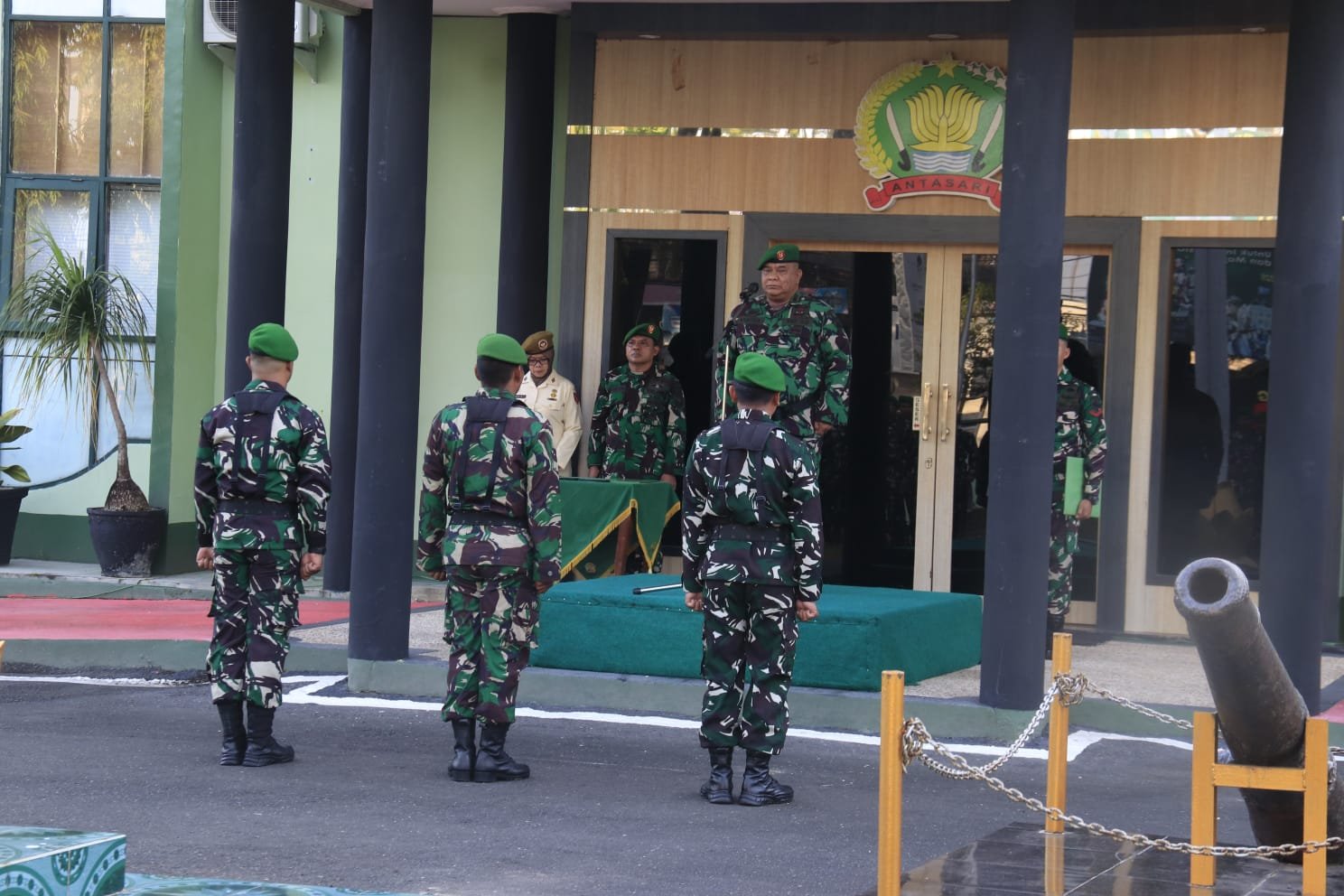 Kodim 1006/Banjar Gelar Upacara Bendera Mingguan, Teguhkan Disiplin dan Nasionalisme Prajurit