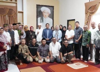 Gebrakan 100 Mahasiswa Setiap Fakultas, ULM dan Menteri LH Perkuat Gerakan Pemilah Sampah