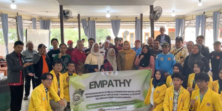 Mahasiswa ULM Perkuat Mitigasi Banjir di Cempaka Lewat Inovasi Sensor IoT