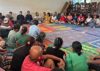 Di Tengah Bencana, Kepedulian Sugeng Riyanta Bikin Warga Tapteng Menangis Haru