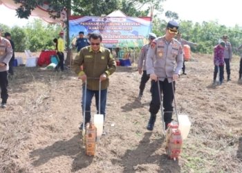 Dukung Swasembada Pangan Presiden Prabowo, Polres Tabalong Tanam Jagung di Desa Kasiau