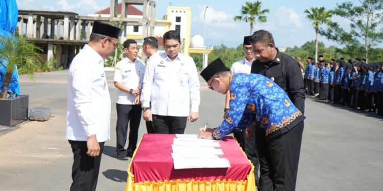 872 PNS Kotabaru Resmi Dilantik, Pemkab Tekankan Disiplin dan Loyalitas ASN