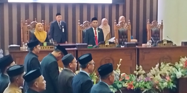DPRD Tanah Bumbu Gelar Paripurna HUT ke-23, Tegaskan Dukungan Penuh Program Berdampak bagi Masyarakat