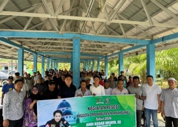 Reses di Danau Indah, Ketua Komisi III DPRD Tanah Bumbu Serap Aspirasi Warga Soal Akses Jalan Penghubung Desa