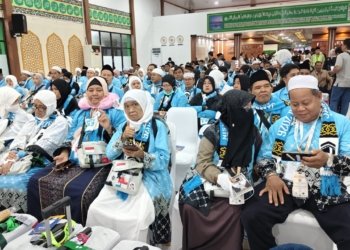 360 CJH Kloter 1 Kalsel Diberangkatkan ke Madinah, Gubernur Tekankan Jaga Kesehatan