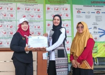 Disdukcapil Banjar Berikan Reward Pegawai Terbaik, Pacu Kualitas Pelayanan Publik
