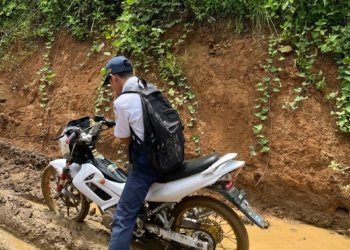 Menembus ‘Jalur Bubur’ Demi Masa Depan