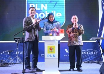 PLN dan Pemkot Banjarbaru Resmikan SPKLU Ultra Fast Charging Pertama di Kalimantan