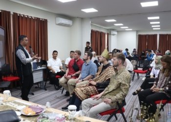 FST UIN Raden Intan Lampung Kenalkan Budaya Lampung ke Dunia Lewat Cultural Exchange Bersama Tamu Amerika Serikat