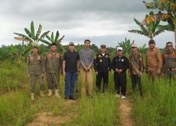 Pastikan Pengerjaan Infrastruktur Lancar, Bupati Turun ke Lapangan