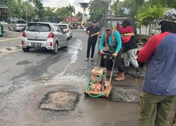 Kawal Jalan Mulus di Banjarbaru, Wali Kota Instruksikan Camat dan Lurah Garda Terdepan Respons Keluhan Warga
