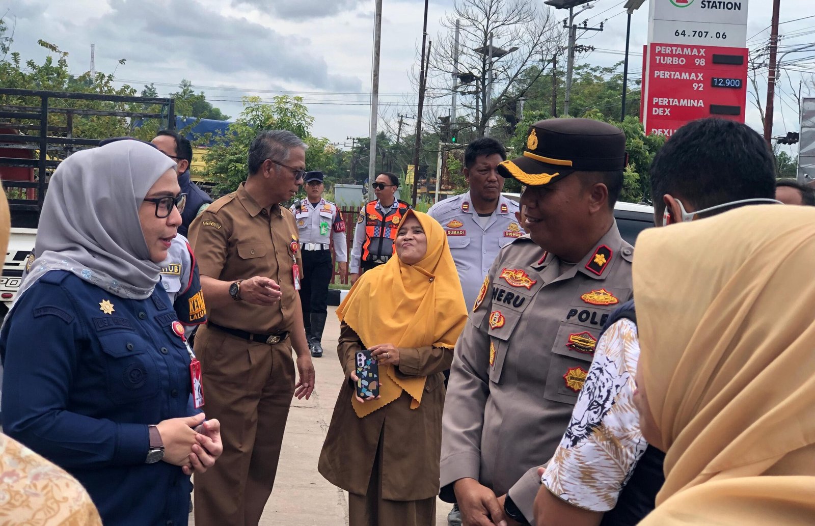 Antrean Panjang BBM Picu Kemacetan, Wali Kota Banjarbaru Sidak Sejumlah SPBU