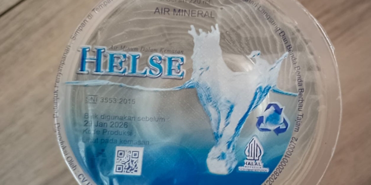Produk Helse Disorot, Air Minum Diduga Kedaluwarsa Masih Beredar di Pasaran