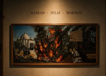 “Jumat Kelabu di Atas Kanvas”: Galuh, 23 Tahun, Menjaga Luka dan Ingatan Banua Lewat Sapuan Kuas