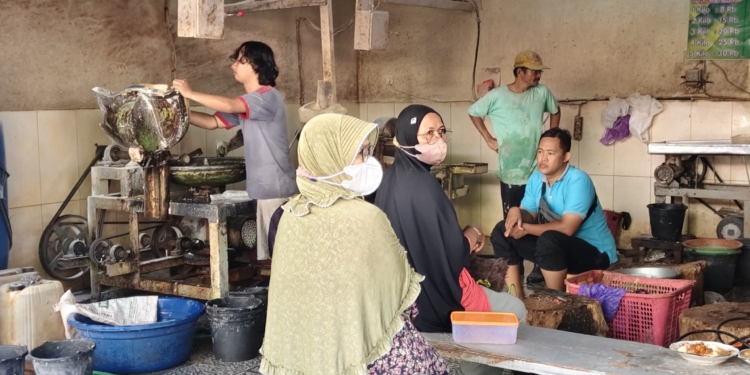 Usai Iduladha, Jasa Giling Daging Pentol di Banjarbaru Mulai Diserbu Warga