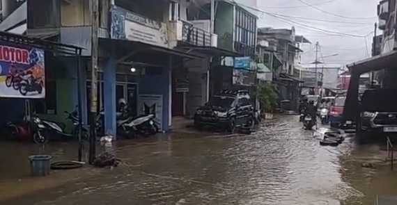 Hujan Lebat Guyur HST, Banjir Susulan Terjang Desa Aluan Besar