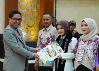 ULM Cetak 39 Apoteker Baru,  Raihan Nilai Ujian Kompetensi Nasional Tertinggi Se-Kalsel
