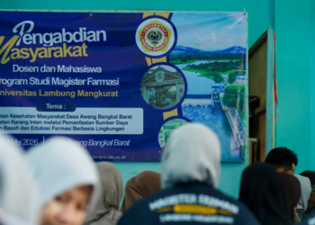 Kampus Berdampak, Mahasiswa Magister Farmasi Edukasi Produk Kesehatan Berbasis Lokal