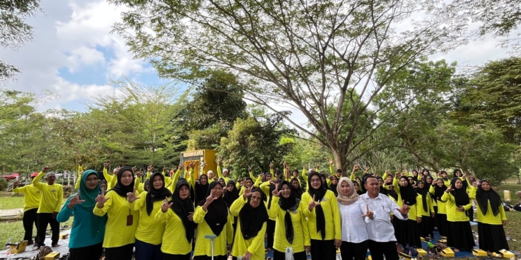 Belajar Sambil Menikmati Alam, Puluhan Lansia Banjar Ikuti Outdoor Learning di Kebun Raya Banua