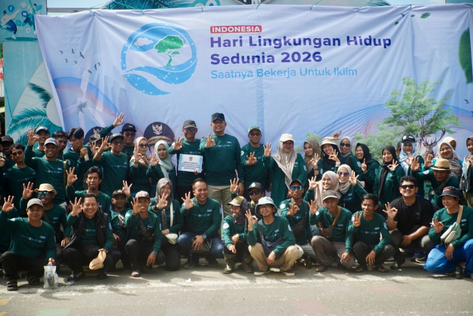 Peringati Hari Lingkungan Hidup Sedunia, Pemkab Banjar dan Pemprov Kalsel Angkut Dua Ton Sampah, Perkuat Armada Pengelolaan Lingkungan