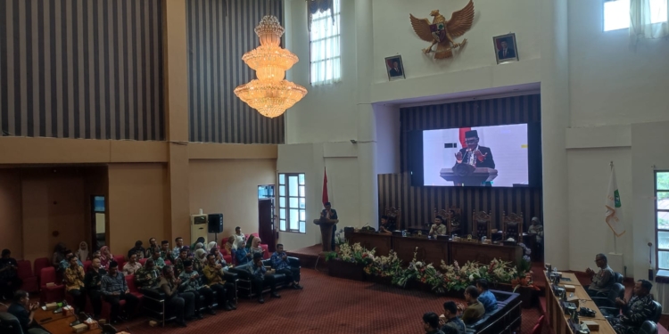 Kawal Akuntabilitas Keuangan Daerah, DPRD Tanah Bumbu Gelar Paripurna LPJ APBD 2025