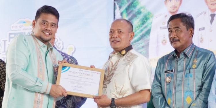 Tapteng Raih Peringkat Pertama Realisasi Investasi di Sumut 2025, Tembus Rp289,8 Miliar