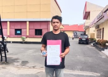 LSM RCW Laporkan Air Minum Kemasan Helse ke Polres Sibolga, Diduga Edarkan Produk Kedaluwarsa