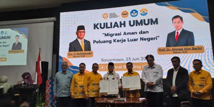 Pertama di Kalimantan, Menteri P2MI Resmikan Migran Center ULM