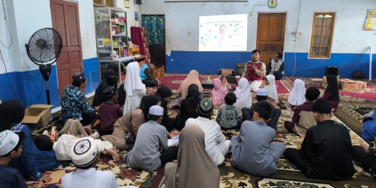 YBM PLN Tebar Kepedulian bagi Kaum Dhuafa pada Momentum Muharram di Kuala Pembuang