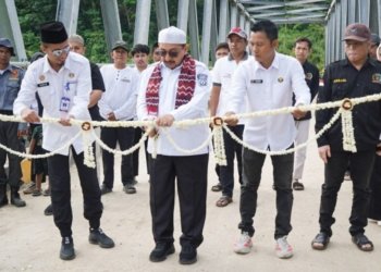 Wakil Bupati Kabupaten Banjar Resmikan Jembatan Kunti Di Kecamatan Telaga Bauntung