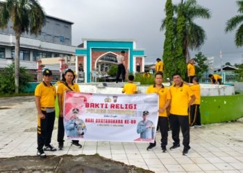 Sambut Hari Bhayangkara ke- 80, Polres Kotabaru Gelar Bakti Religi dan Salurkan Bantuan Kebersihan