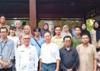 Mahasiswa Ilmu Komunikasi ULM Kaji Strategi Putik Bersih Mengubah Perilaku Pilah Sampah Masyarakat