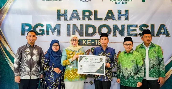 Komitmen Majukan Pendidikan Keagamaan, Wali Kota Banjarbaru Erna Lisa Halaby Sabet PGM Award 2026