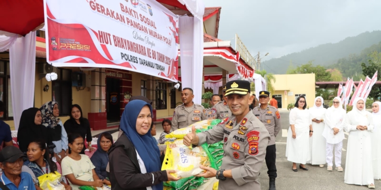 Hari Bhayangkara ke-80, Polres Tapteng Gelar Gerakan Pangan Murah untuk 250 Warga