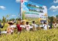Ketua DPRD Kapuas Apresiasi Petani Saat Panen Raya Bersama Gubernur Kalteng di Desa Terusan Mulya