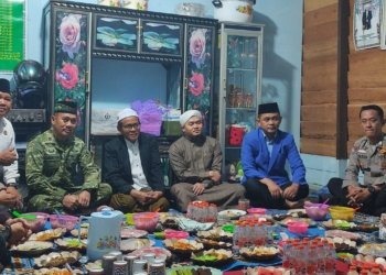 HUT ke-18 Desa Gunung Raya: Anggota DPRD Tanah Bumbu Makhruri Dorong Pembangunan Jaringan Internet