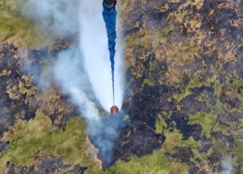 BPBD Kalsel Kerahkan Tiga Helikopter Water Bombing, Prioritaskan Karhutla di Sekitar Bandara Syamsudin Noor