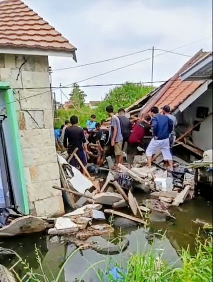 3 Rumah Roboh di Kertak Hanyar 1 Orang Meninggal Dunia, Ini Tanggapan Developer