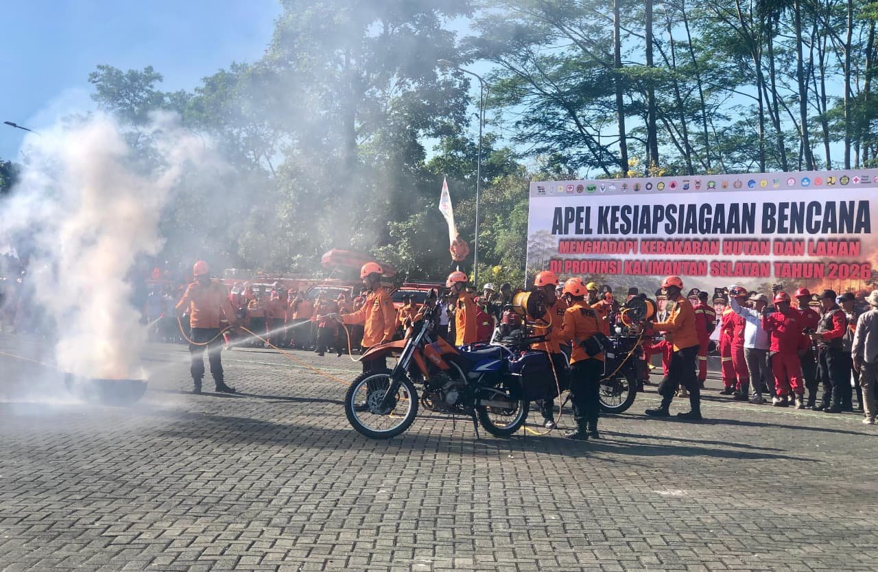 Muhidin Minta Warga Stop Bakar Lahan, Pemprov Kalsel Siapkan Status Siaga Karhutla