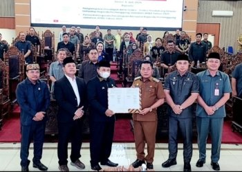 7 Fraksi DPRD Kapuas Setujui Raperda Pertanggungjawaban APBD 2025, Dilanjutkan Penandatanganan Bersama
