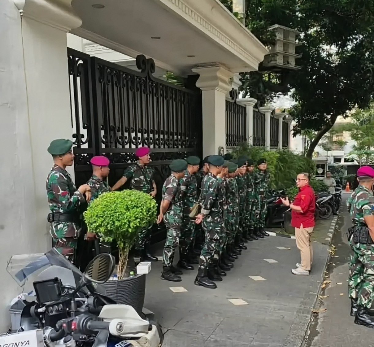 Kortas Tipidkor Polri Geledah Cafe, Rumah Jampidsus Langsung di Jaga TNI