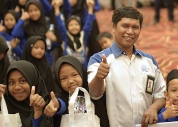 Muharram Berkah YBM PLN Hadirkan Senyum dan Harapan Bagi 80 Anak Yatim Dhuafa