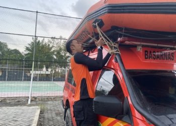 Berkejaran dengan Waktu, Tim SAR Hadapi Risiko Habitat Buaya dalam Pencarian Remaja di Tanah Bumbu