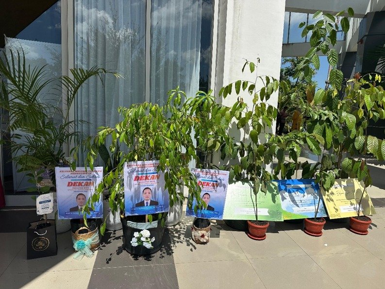 Beleid Baru di ULM, Wajibkan Hadiah Tanaman Hidup di Setiap Seremonial Kampus